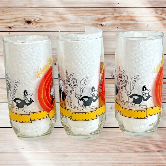 3 Happy Birthday Bugs 50th Birthday Commemorative Glass 14 OZ 1990 Bugs Bunny - Picture 2 of 8